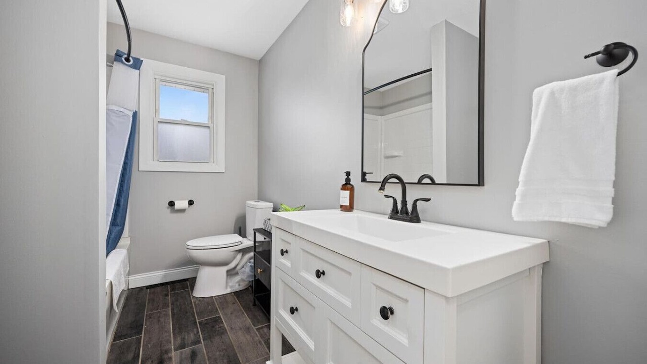 Photo of Bathroom in Morton