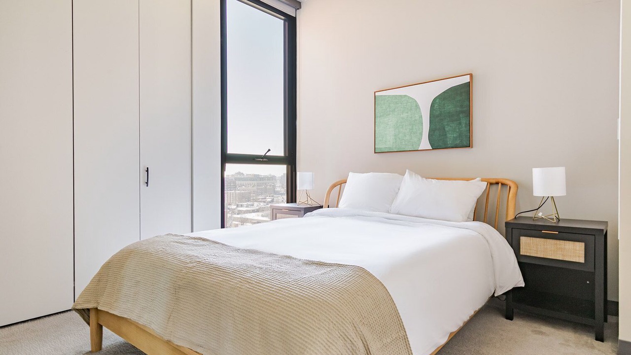 Photo of Bedroom in Near West Side