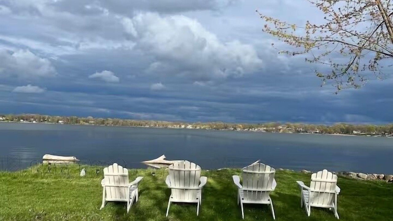 Photo of Outdoor in Round Lake Beach