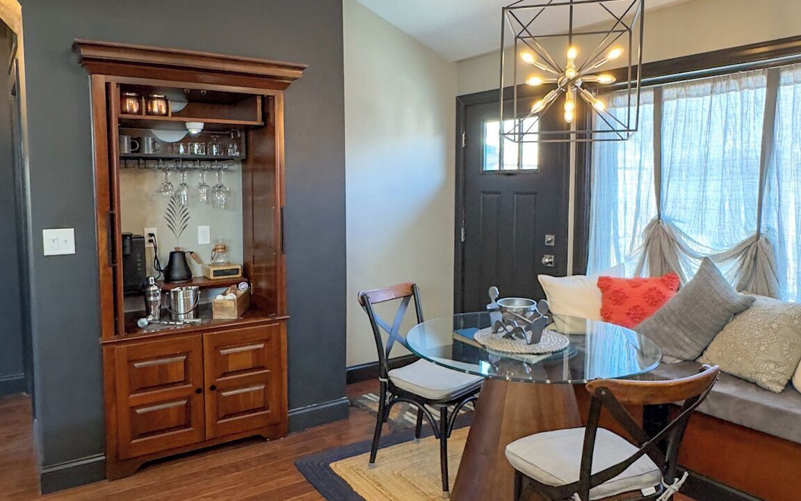 Photo of Livingroom in Peoria Heights