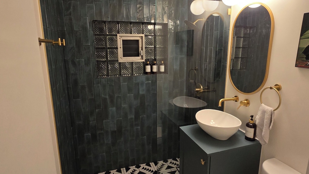 Photo of Bathroom in Edgewater