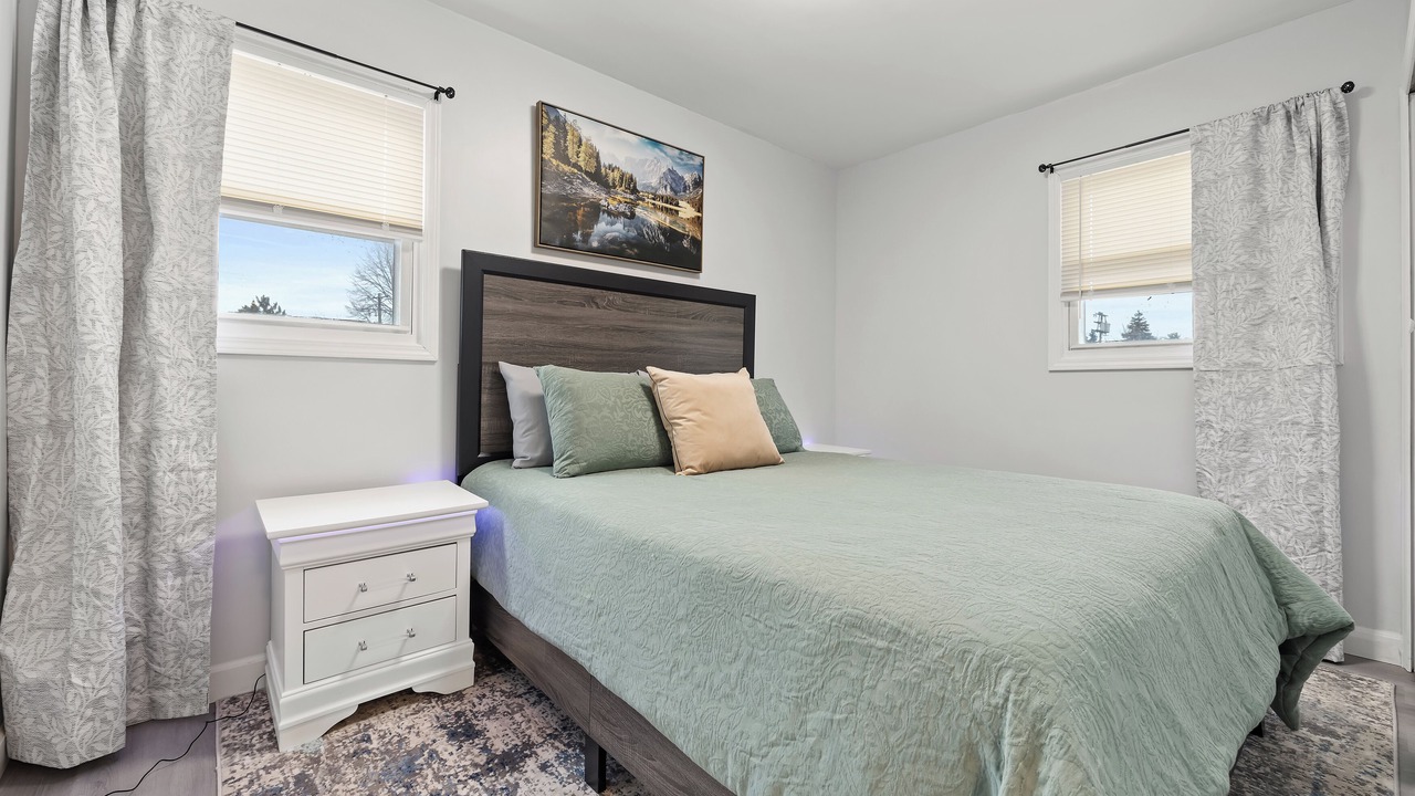 Photo of Bedroom in Waukegan