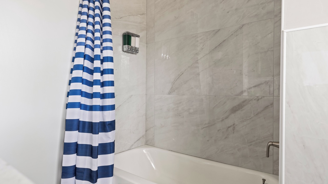 Photo of Bathroom in Waukegan