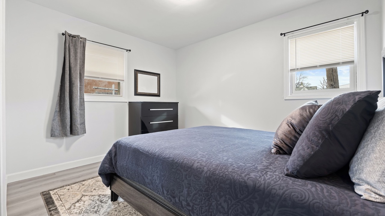 Photo of Bedroom in Waukegan