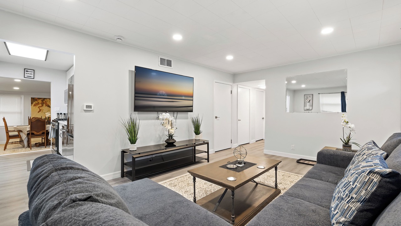 Photo of Livingroom in Waukegan