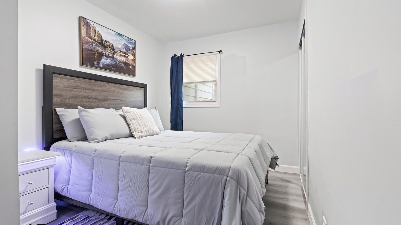 Photo of Bedroom in Waukegan