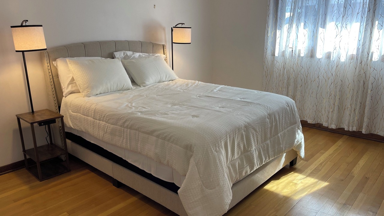 Photo of Bedroom in Addison
