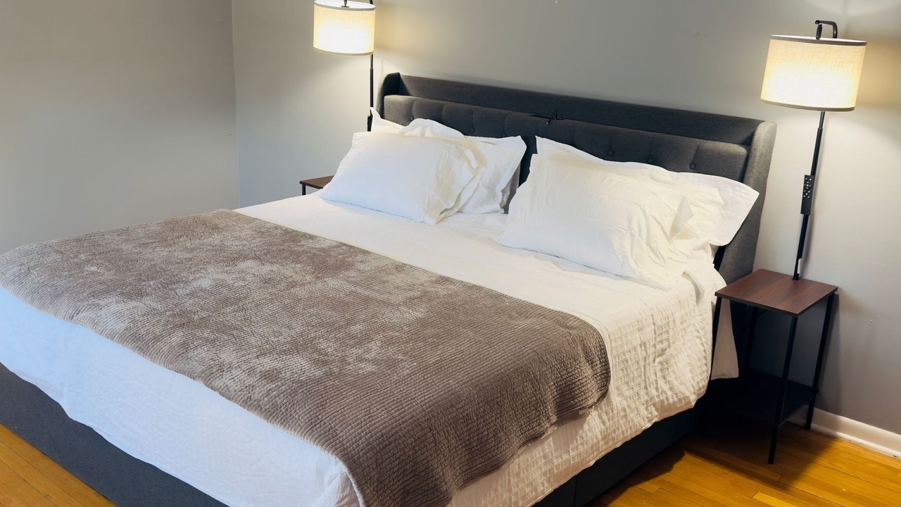 Photo of Bedroom in Addison
