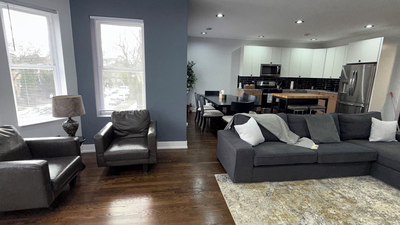 Photo of Livingroom in Albany Park