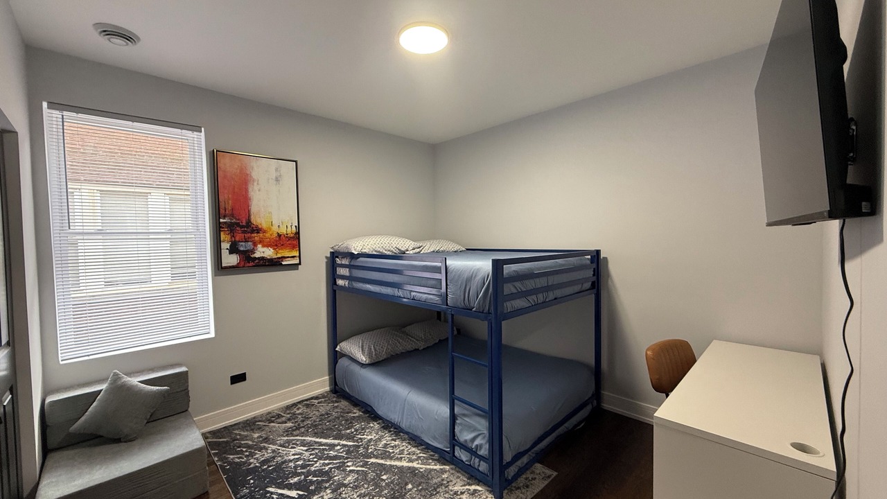 Photo of Bedroom in Albany Park