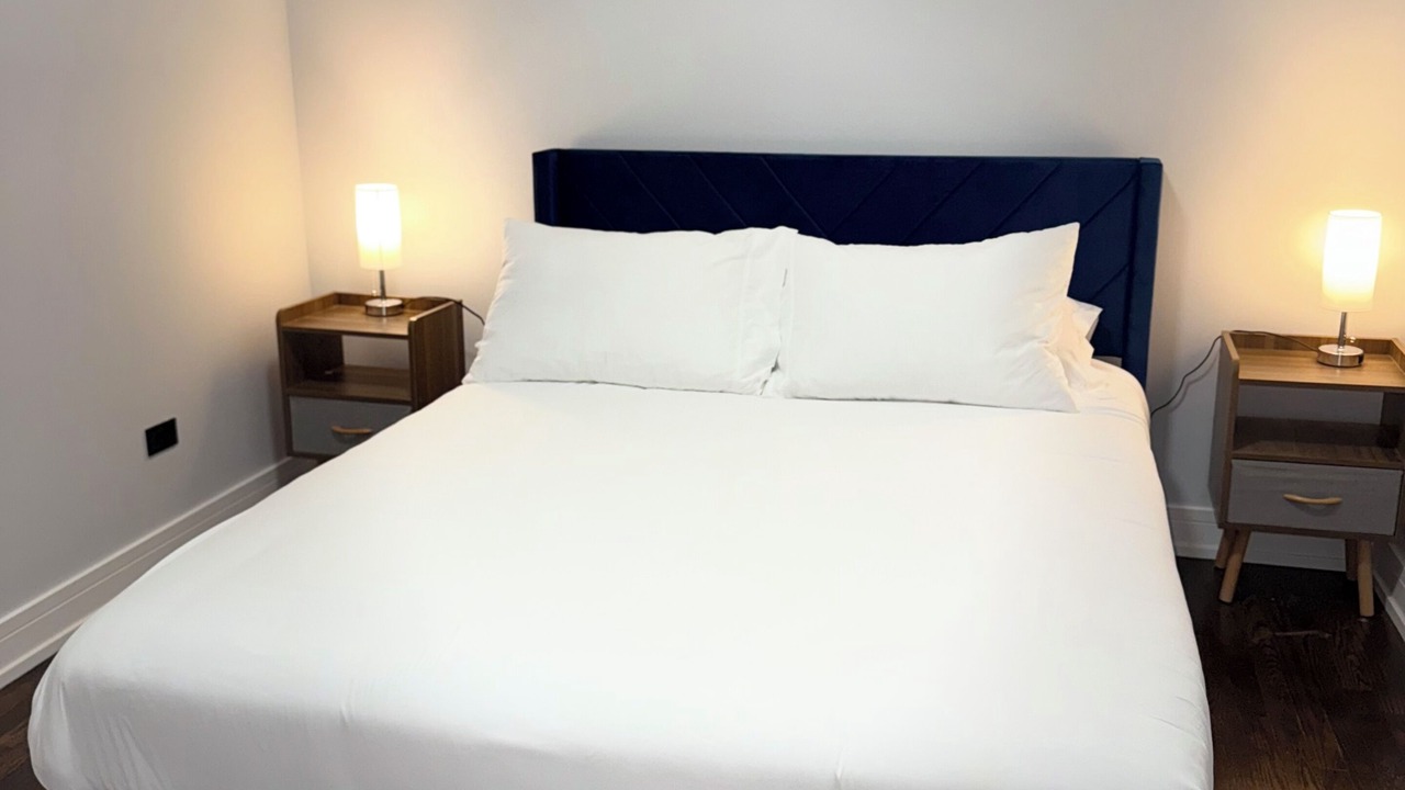 Photo of Bedroom in Albany Park
