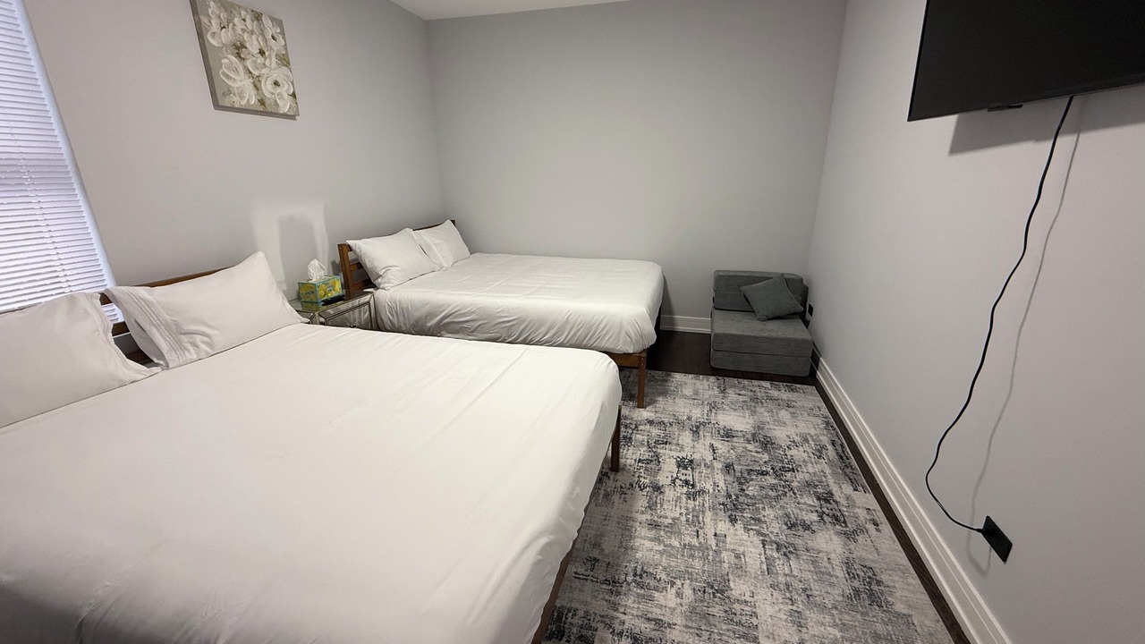 Photo of Bedroom in Albany Park
