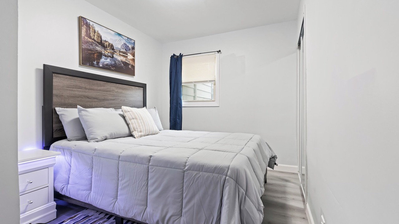 Photo of Bedroom in Waukegan