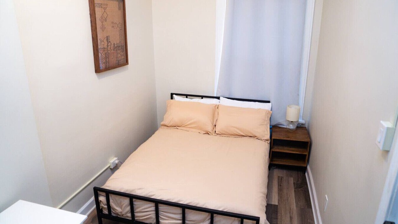 Photo of Bedroom in Lincoln Park