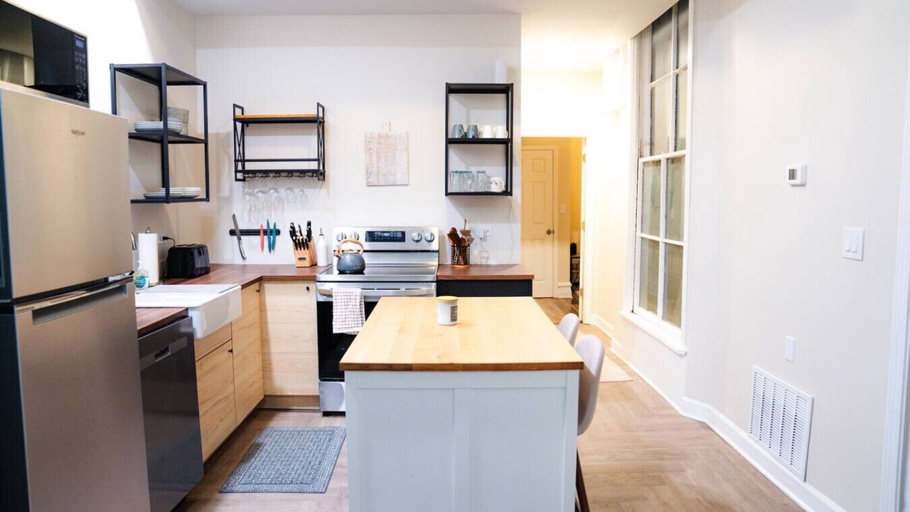 Photo of Kitchen in Lincoln Park