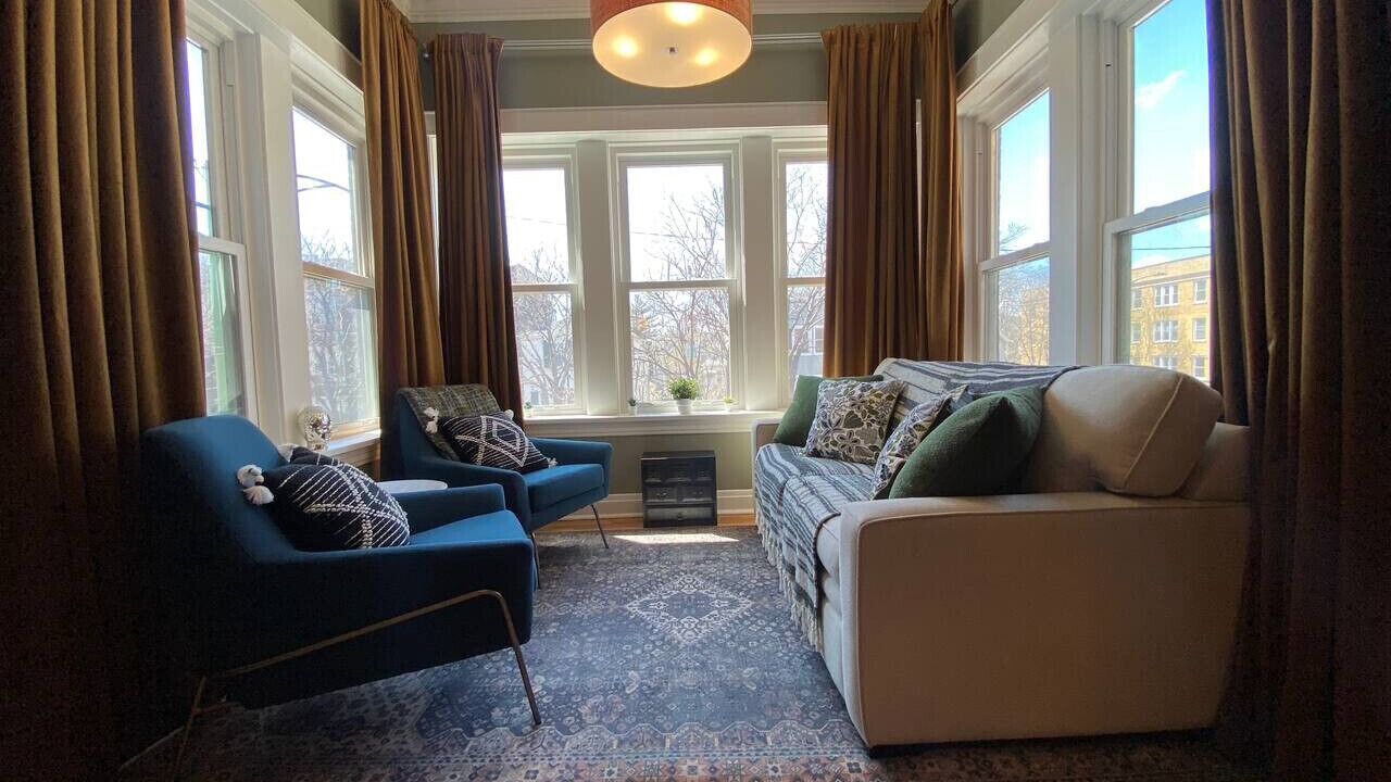 Photo of Livingroom in Ravenswood