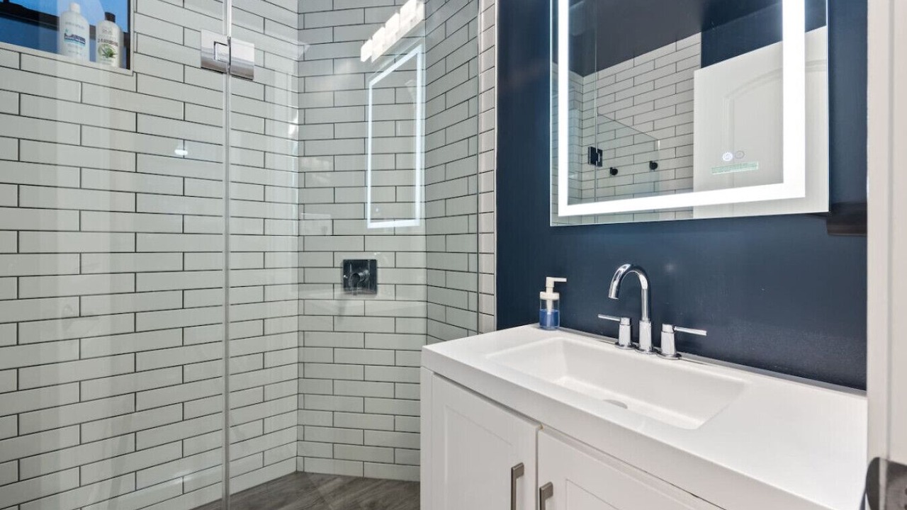 Photo of Bathroom in Wrigleyville