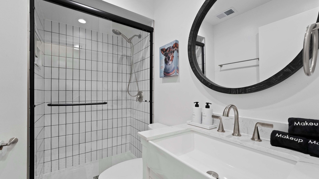 Photo of Bathroom in Bolingbrook