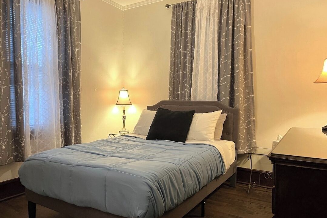 Photo of Bedroom in La Salle