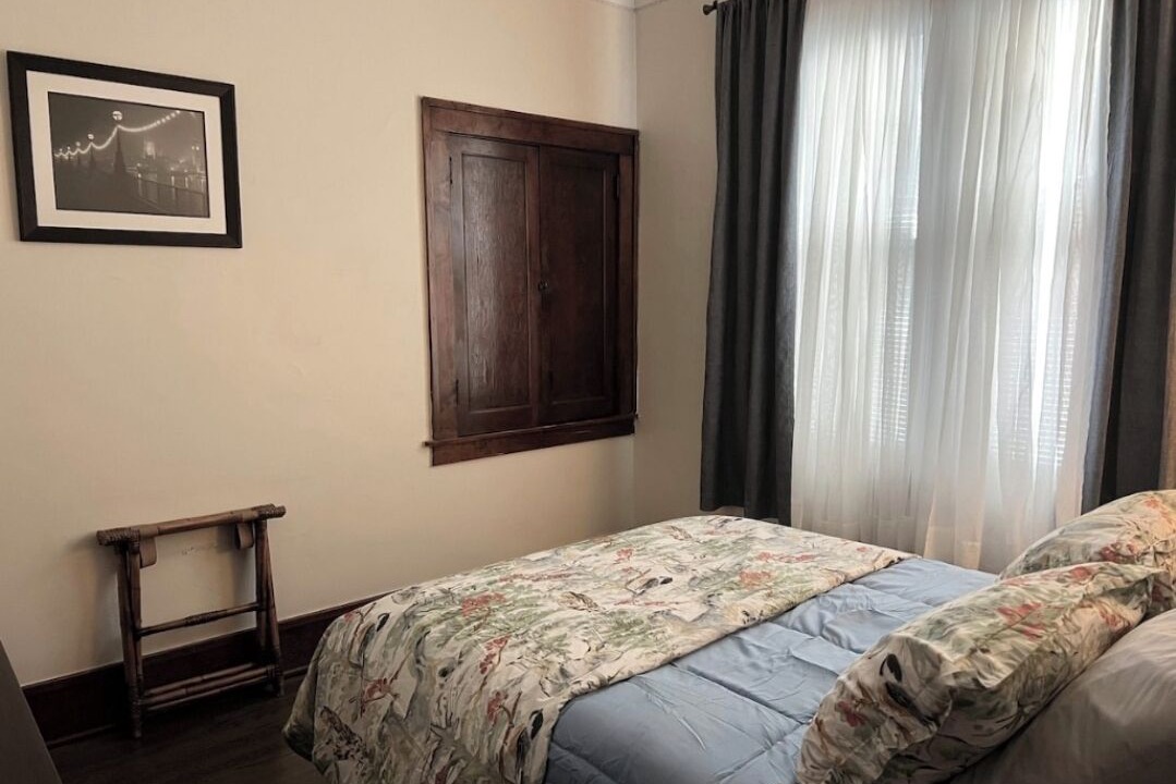 Photo of Bedroom in La Salle