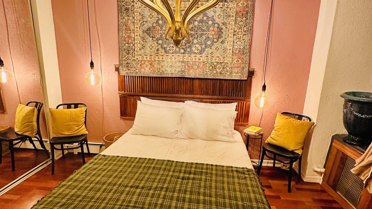 Photo of Bedroom in Uptown