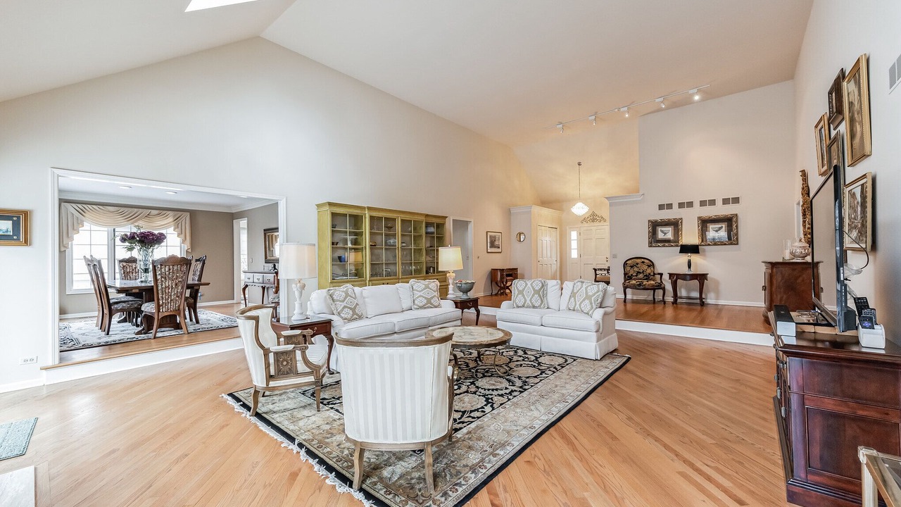Photo of Livingroom in Fox Valley