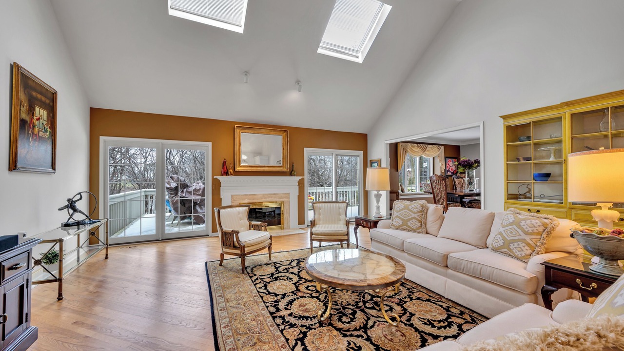 Photo of Livingroom in Fox Valley