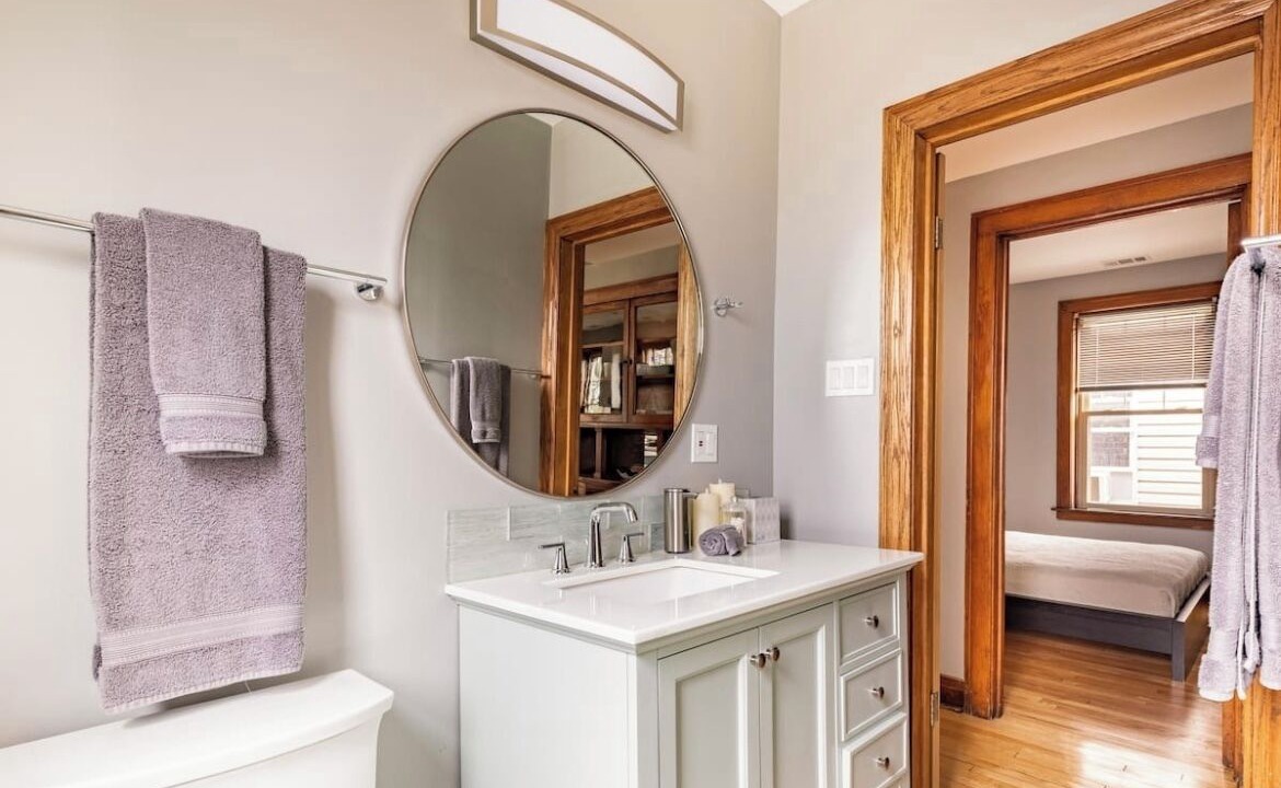 Photo of Bathroom in Little Village