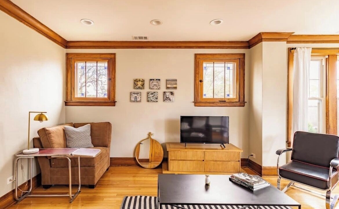 Photo of Livingroom in Little Village