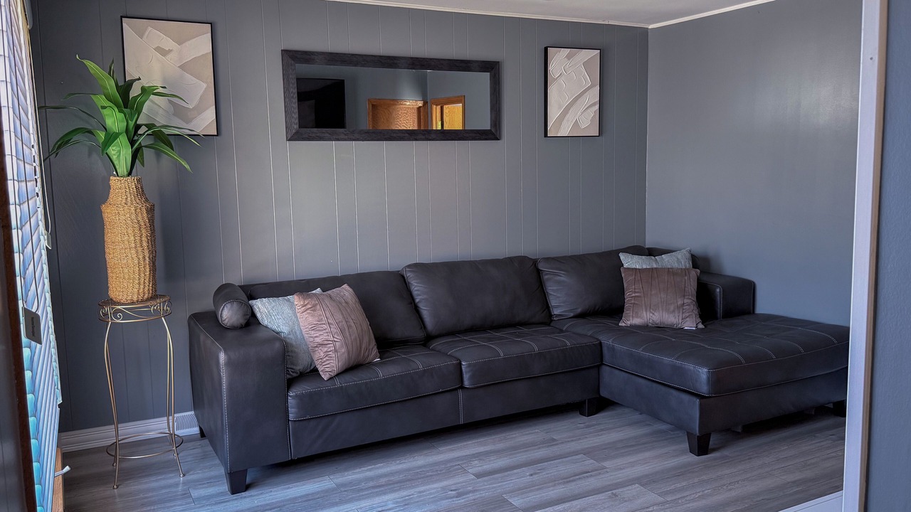 Photo of Livingroom in Burbank