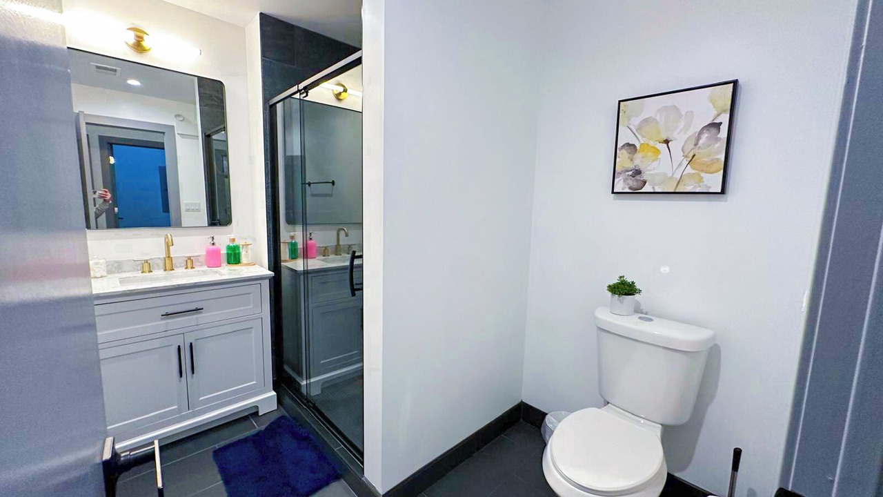 Photo of Bathroom in Near South Side