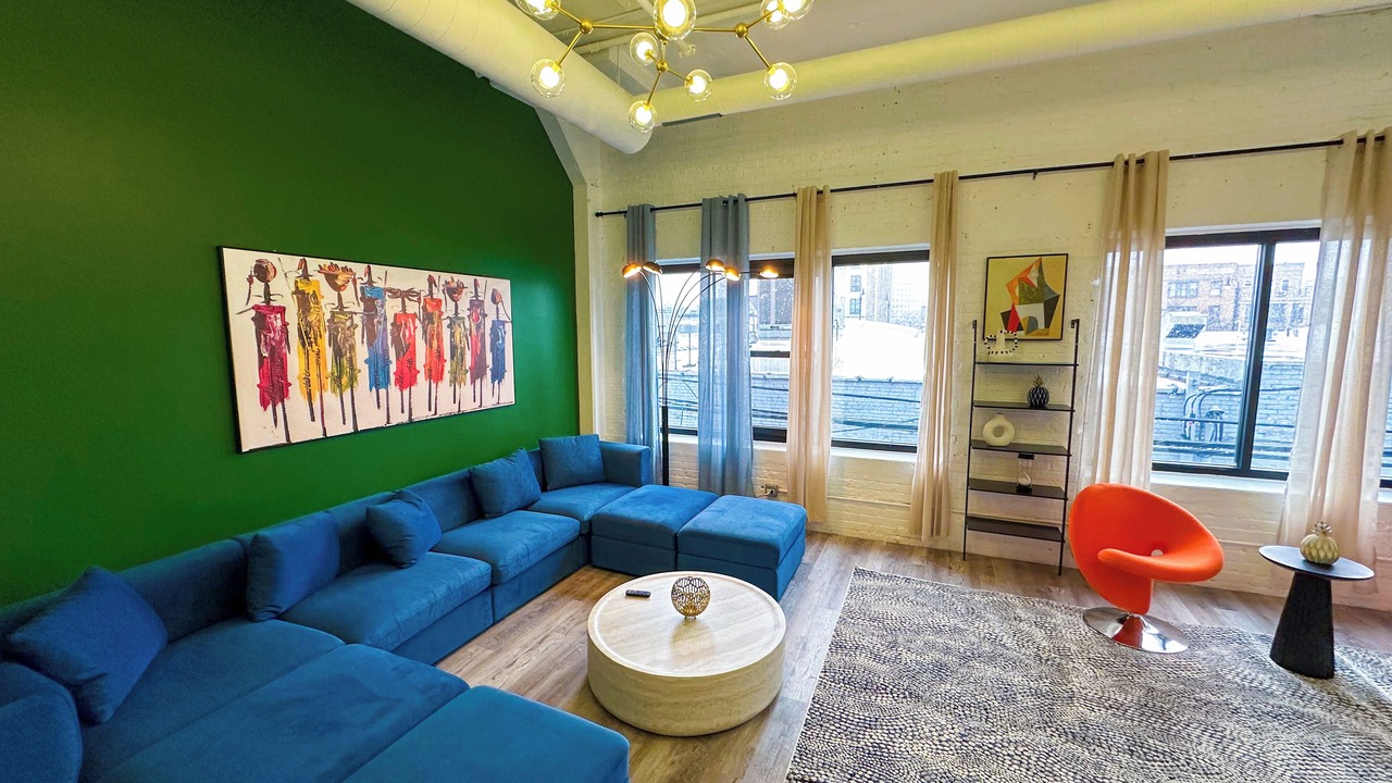 Photo of Livingroom in Near South Side
