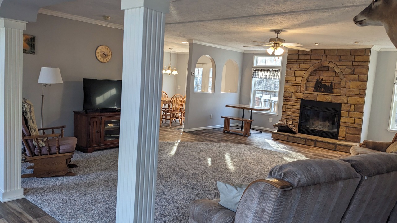 Photo of Livingroom in Bluford
