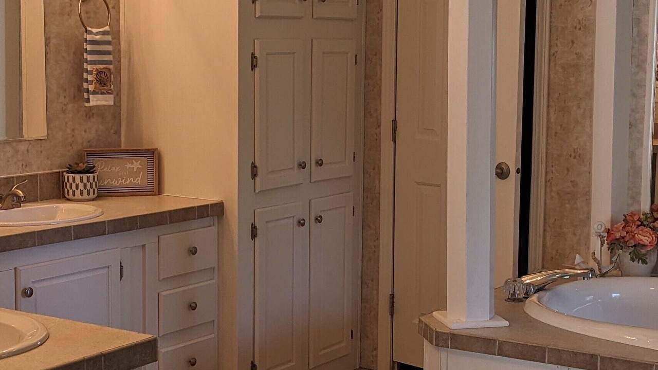 Photo of Bathroom in Bluford