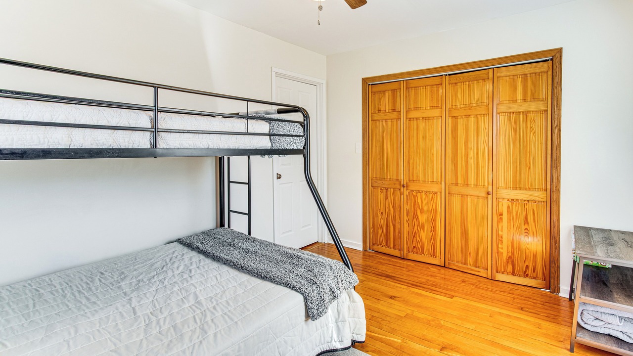 Photo of Bedroom in Casey