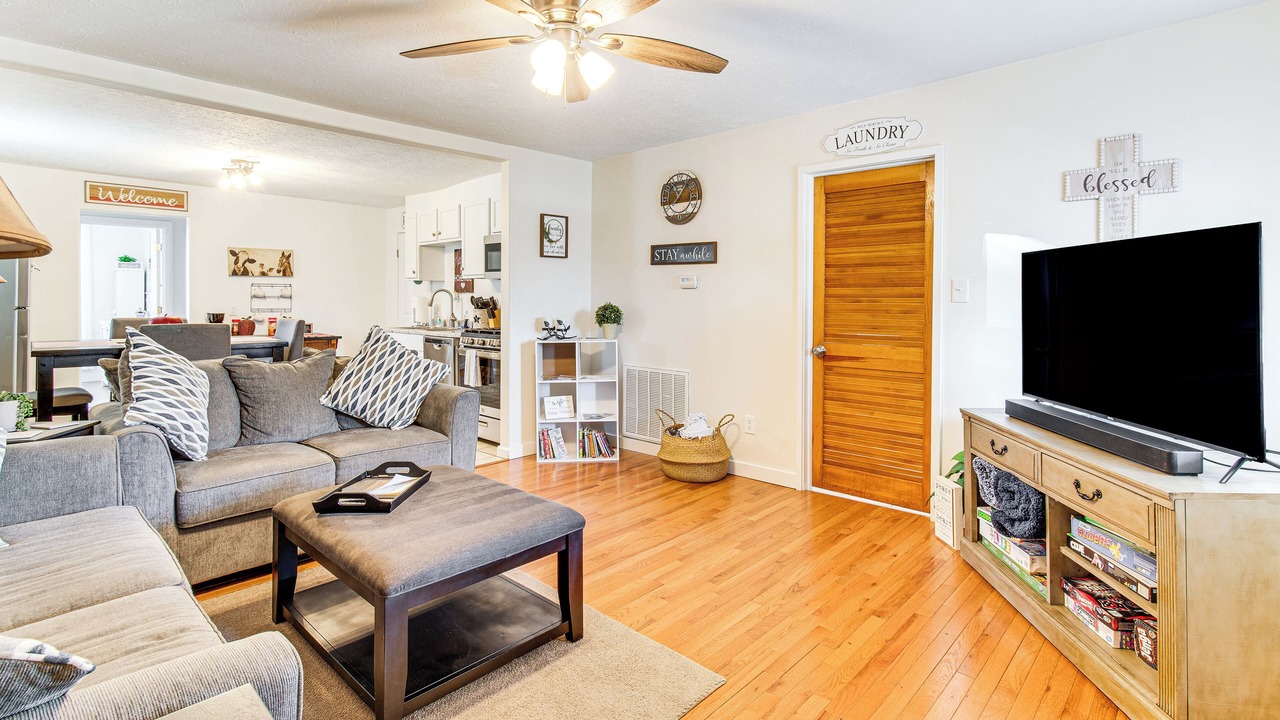 Photo of Livingroom in Casey