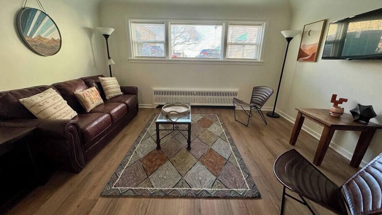 Photo of Livingroom in Oak Park