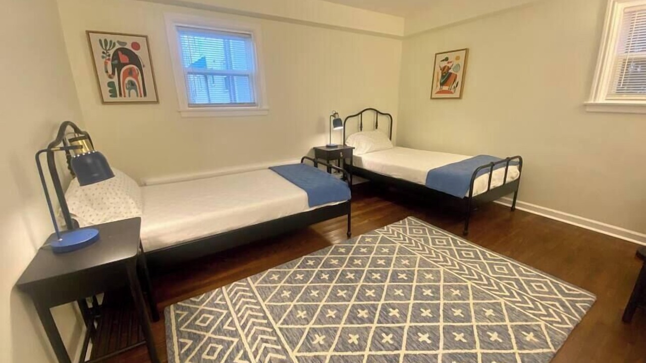 Photo of Bedroom in Oak Park