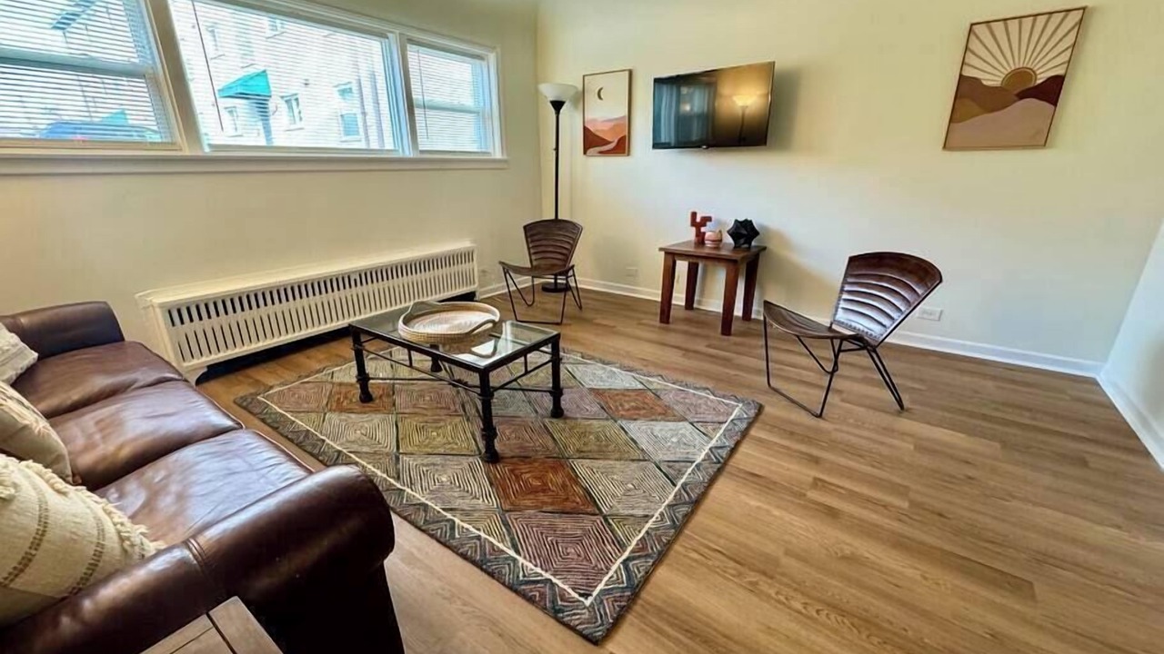 Photo of Livingroom in Oak Park