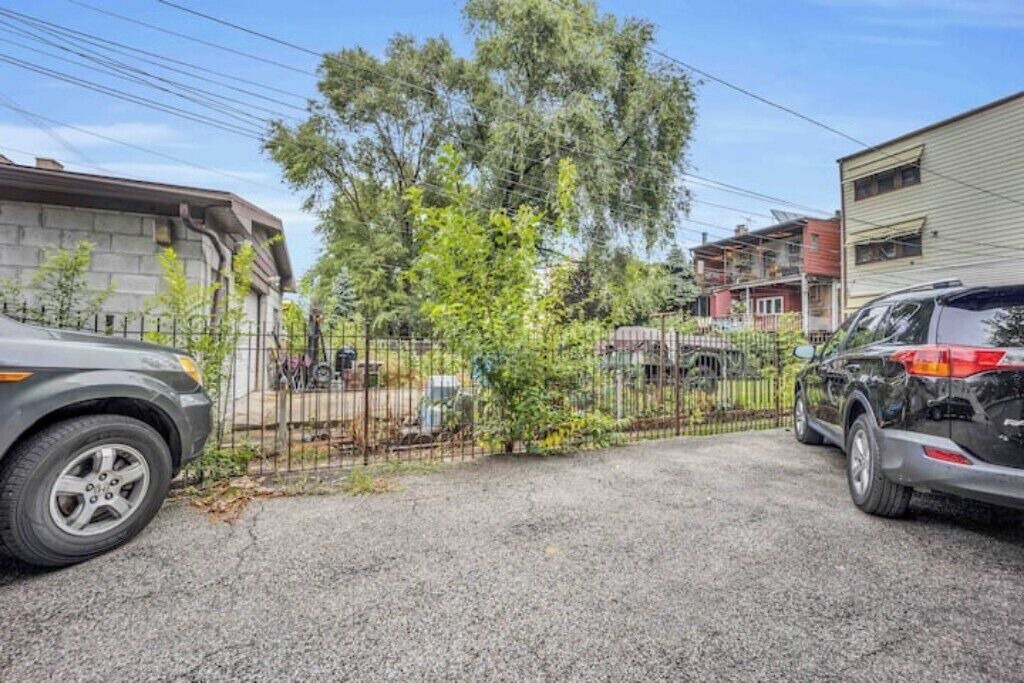 Photo of Outdoor in Logan Square