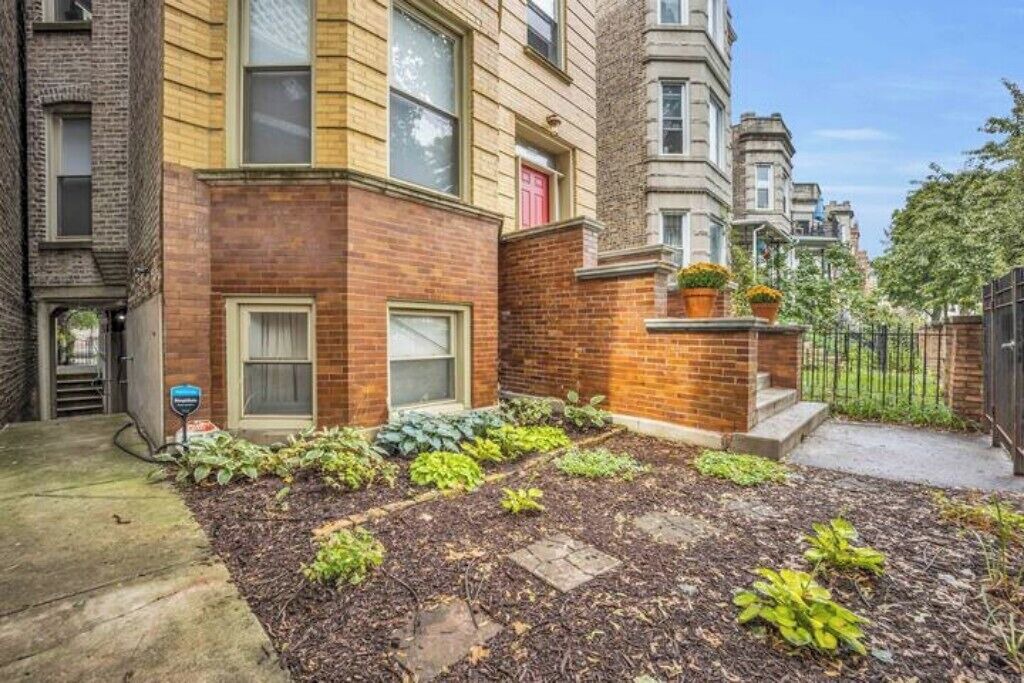 Photo of Outdoor in Logan Square