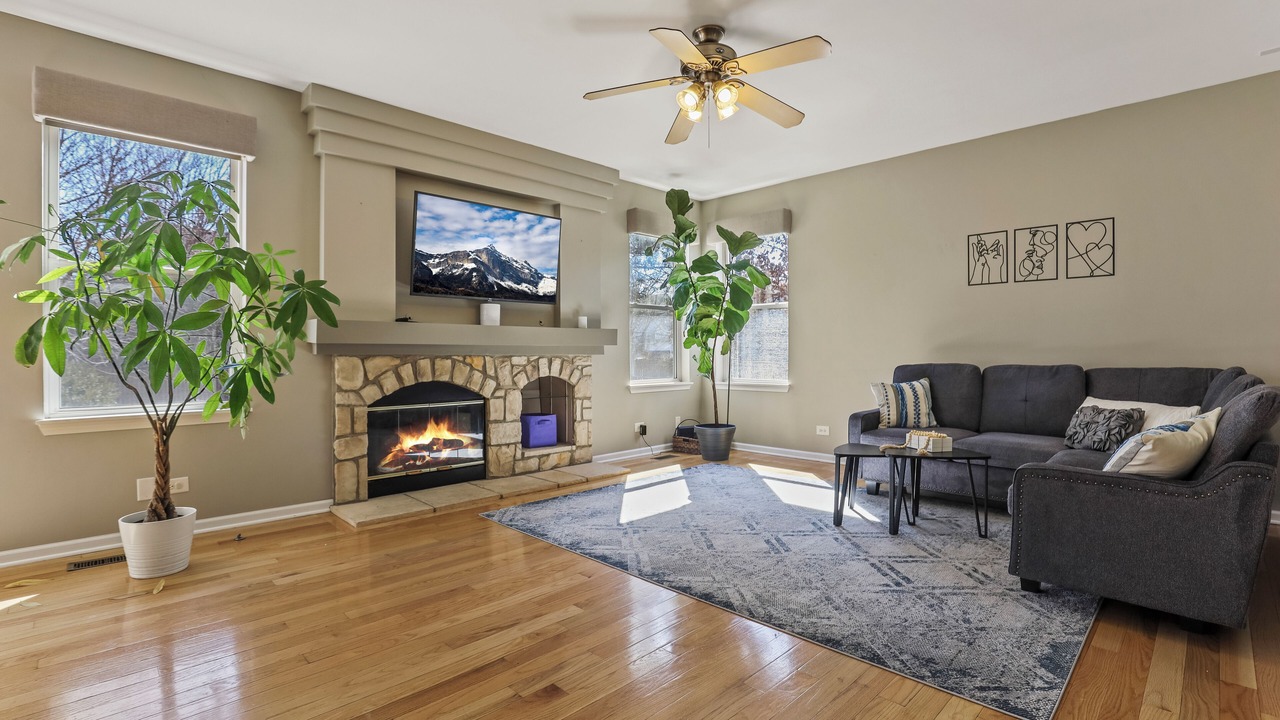 Photo of Livingroom in St. Charles