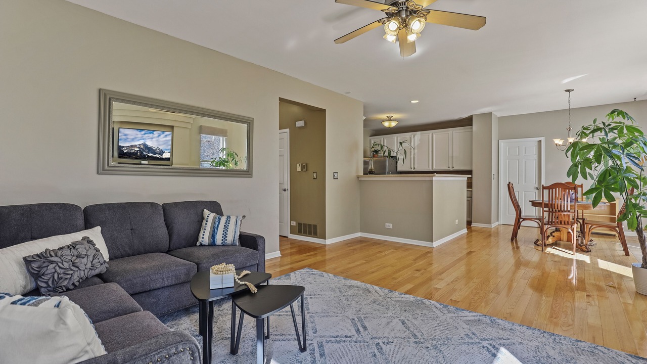 Photo of Livingroom in St. Charles