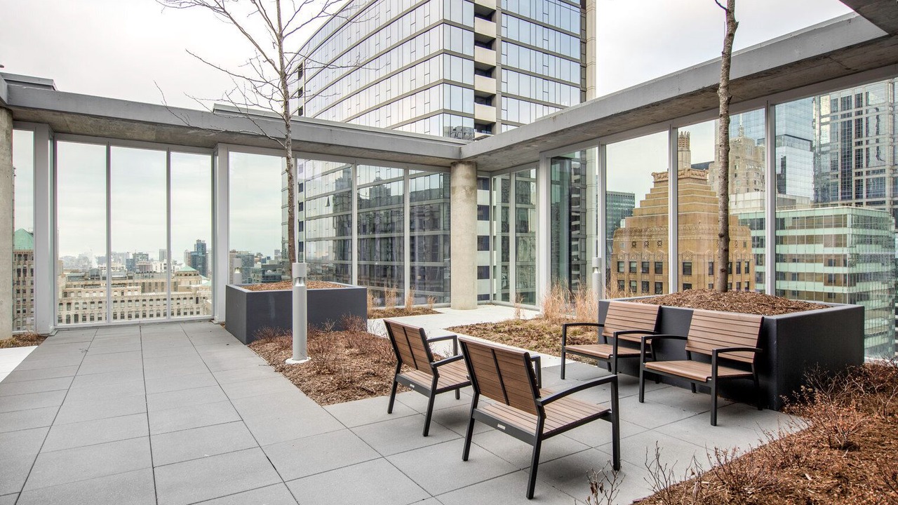 Photo of Patio Balcony in Downtown Chicago
