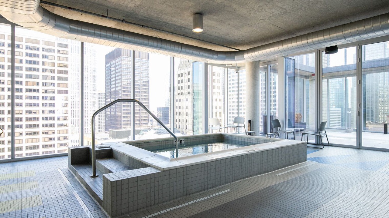 Photo of Outdoor in Downtown Chicago