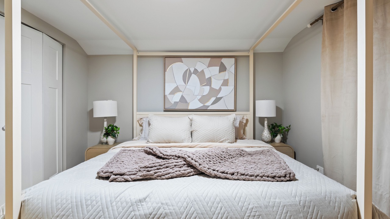 Photo of Bedroom in Oak Park