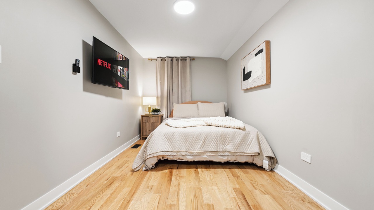 Photo of Bedroom in Oak Park