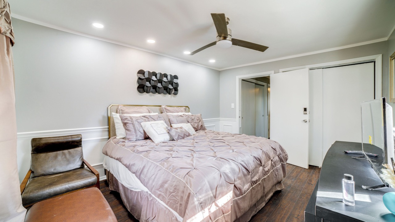 Photo of Bedroom in Jeffrey Manor