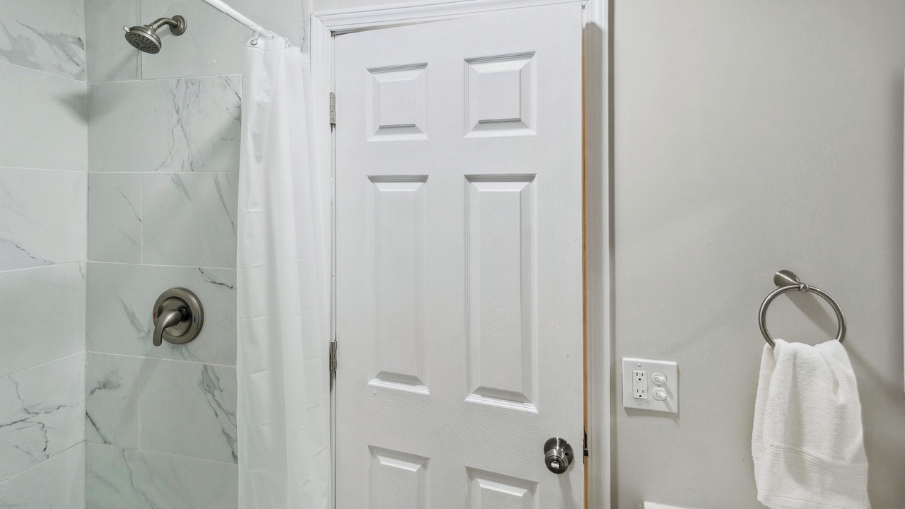 Photo of Bathroom in Russell
