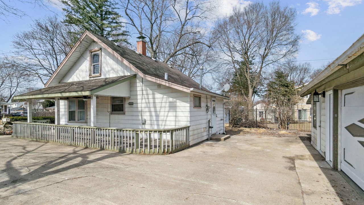 Photo of Outdoor in Russell